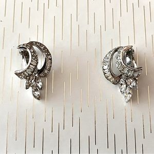 Vintage designer Eisenberg silver and crystal earrings in mint condition